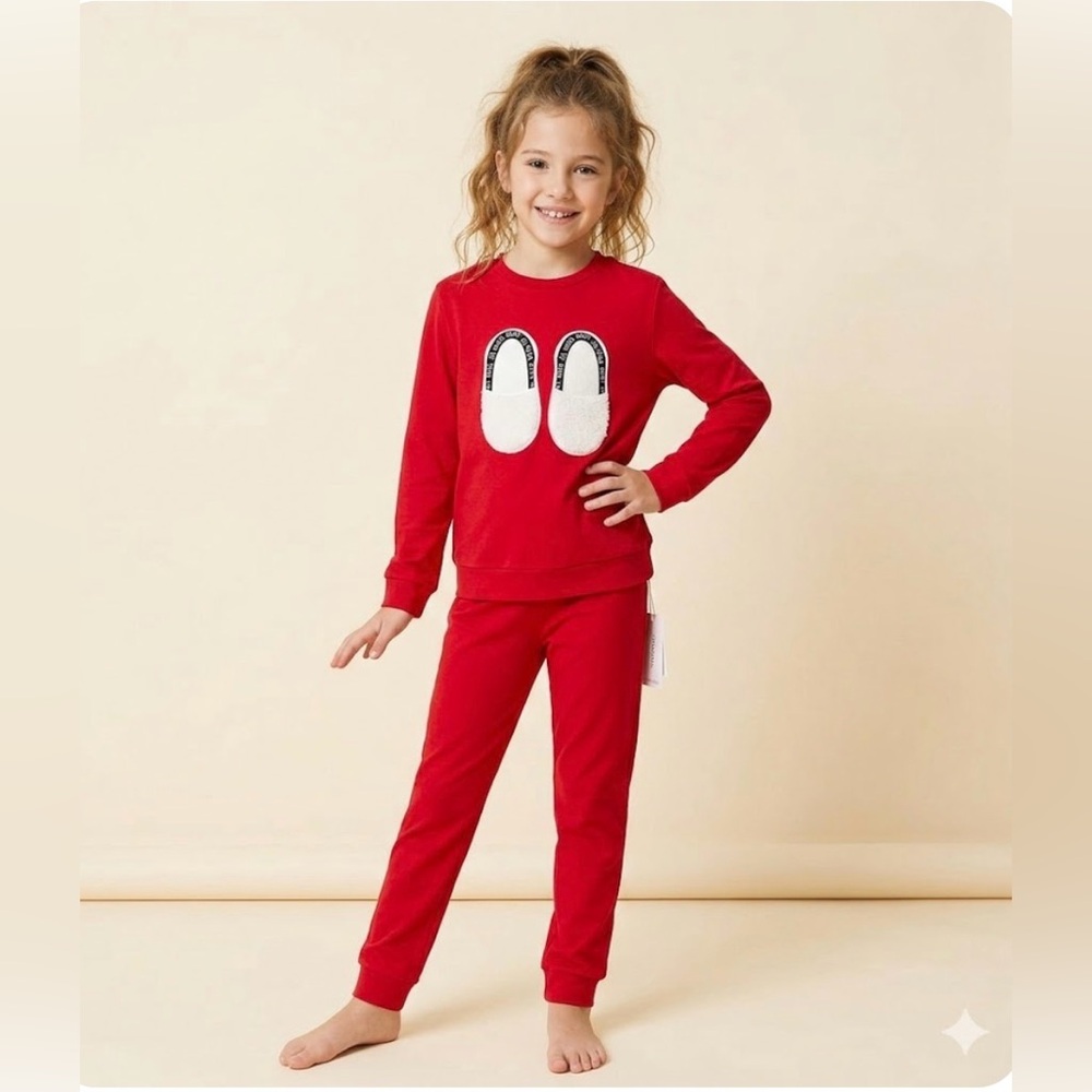 Girls Size 10 velour lounge wear.